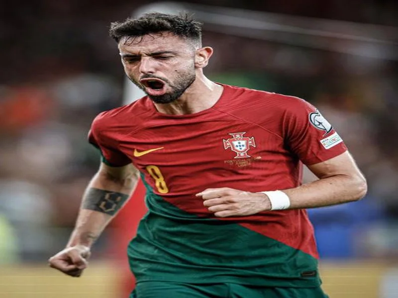 世预赛戴帽，B费葡萄牙国家队生涯首次上演帽子戏法